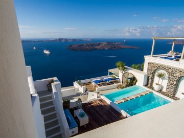 Снимка: iconicsantorini.com