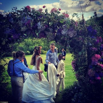 Младоженката Джаки Ейнсли; Снимка: Instagram