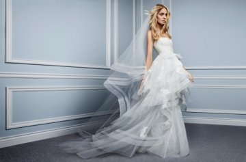 Снимка: Monique Lhuillier