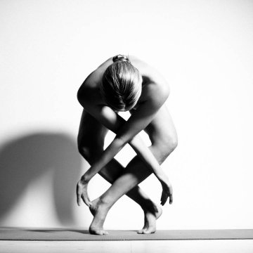 Снимка: Nude Yoga/Instagram