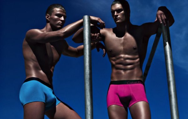 Кампанията за мъжко бельо на Calvin Klein - пролет/лято 2012-таСнимка: Calvin Klein