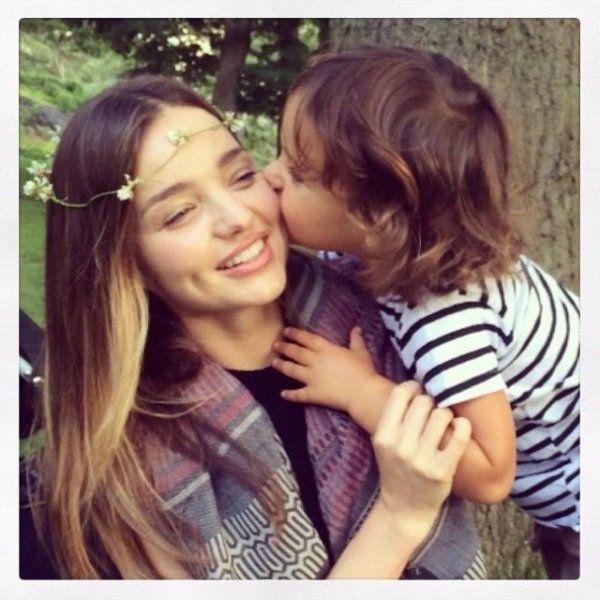 Миранда Кер със сина си Флин; Снимка: Instagram