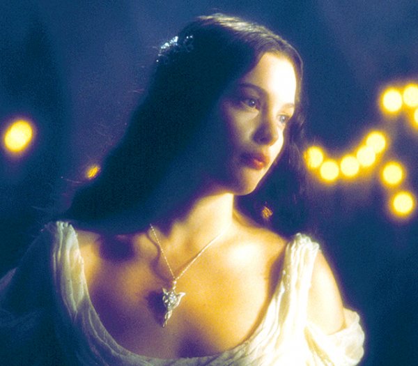 Лив Тайлър беше принцесата на елфите Арвен, в която се влюби Арагорн (Виго Мортенсен) в трилогията "Властелинът на пръстените"; Снимка: outnow.ch