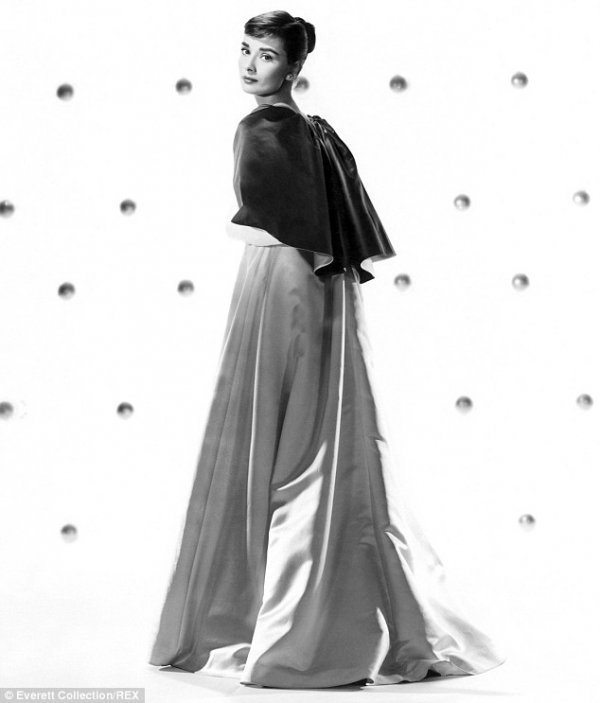 Одри Хепбърн през 1957 г.; Снимка: Everett
