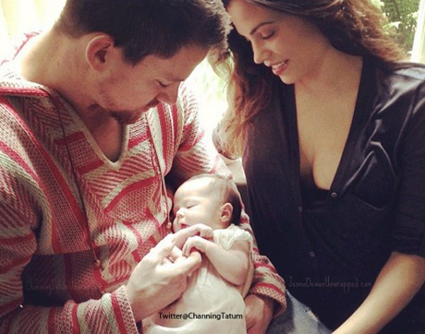 Чанинг Тейтъм и жена му Джена показаха новородената си дъщеря Евърли в Twitter.