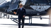 Том Круз кацна с хеликоптер на премиерата на „Топ Гън: Маверик“