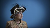 Елизабет II страдала от рак на костния мозък
