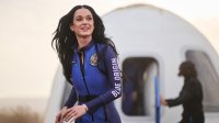 Кейти Пери  пропусна сватбата на Джеф Безос и Лорън Санчес