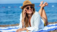 Стегната и груба кожа след плажа – как да я лекуваме
