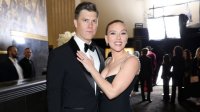 Романтика в ефир – Скарлет Йохансон получи целувка и рози от съпруга си Колин Джост