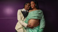 Бременната Риана украси корема си с диамантена верижка за 1,8 милиона долара
