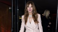 Време е за блясък: Джулия Робъртс се появи със странни обувки на Gucci