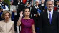 Принцеса Леонор подноси ценните кралски бижута на кралица София за първи път