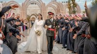 Модерна пепеляшка – новата принцеса на Йордания смени две рокли на сватбата