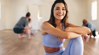 9 типа соматични упражнения за облекчаване на стреса и подобряване на гъвкавостта