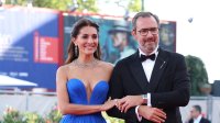 40 е новото 20 – Момиче от филмите за Джеймс Бонд забременя на 47