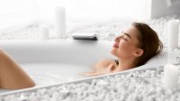 Гореща вана – 6 причини да се възползвате, когато можете