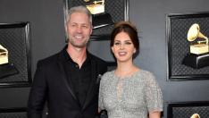 Лана дел Рей отново е сама