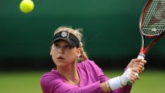 7-месечната дъщеря на Ана Курникова и Енрике Иглесиас е готова за тенис сцената