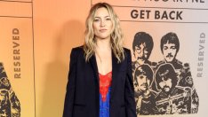 Снежно приключение: Кейт Хъдсън с цялото си семейство