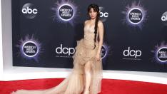 Прически есен 2020: Примерът на Камила Кабело