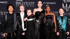 Захара-Джоли Пит с дебют в бижутерийния бизнес