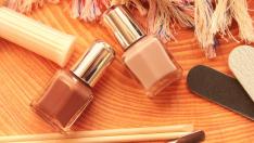 3 идеи за маникюр с цветя, които да пробвате