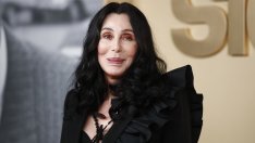 40 години разлика не са нищо за любовта: 76-годишната Шер потвърди връзката си с 36-годишния Александър