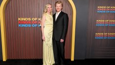 Джеси Племънс показа впечатляващо отслабване на червения килим