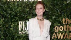 Красива на 62 – Джулиан Мур споделя тайните си