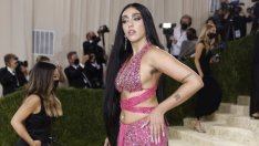 Като мама: Дъщерята на Мадона с песен