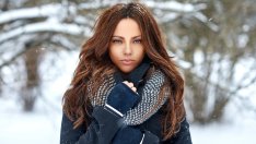 Шал тип одеяло: Как да го носите със стил?