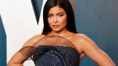 Атакуваха Кайли Дженър заради избора й на козметика
