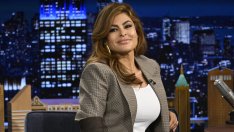 Ева Мендес излезе от скривалището си за сексапилна фотосесия