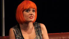 След премиерата на моноспектакъла –  Александра Сърчаджиева и дъщеря ѝ заминаха на море 