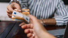 4 зодии, които обичат да вземат пари назаем 