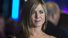 Една година любов – Дженифър Анистън и лорд Честърфийлд