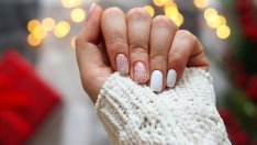 Празничен маникюр – идеи, различни от класическото червено
