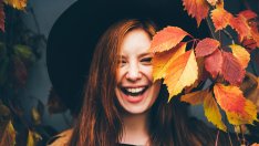 Прически есен 2021: 5 хитови цвята за сезона