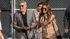 Визия на деня: Хубавата жена Джулия Робъртс в костюм на Gucci x Adidas