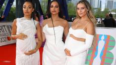 Не една, а цели две певици от групата Little Mix са бременни!