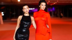 Джъстин и Хейли Бийбър се целуват страстно на 30-ия рожден ден на Кендъл Дженър