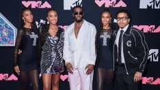 Дъщерите на Шон „Диди“ Комбс се подготвят за бляскав абитуриентски бал