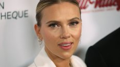 Скарлет Йохансон се срамува, че била пушач