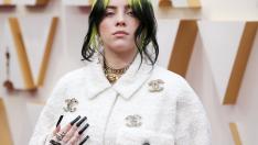 На Оскарите – Били Айлиш с маникюр, вдъхновен от Chanel