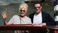 Любов, въпреки възрастовата граница – Хю Джакман и Дебора-Лий Фърнес