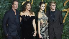 Синди Крауфорд и Ранди Гербер са притеснени за сина си