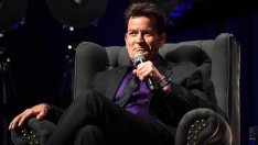 Чарли Шийн спря издръжката на Денис Ричардс 