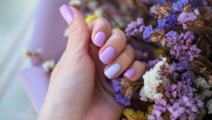 Естествени нокти – перфектният минималистичен маникюр