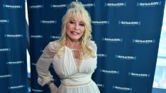 „Бях по-добра проститутка, отколкото секретарка“ – Доли Партън за кариерата си в Холивуд